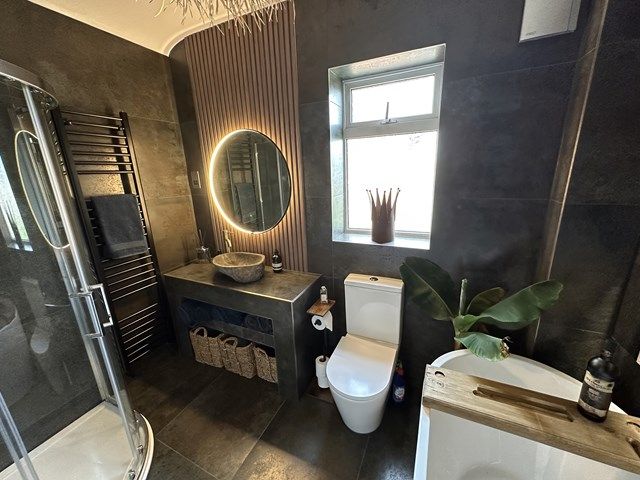 images/bathroom-installers/slider/new-bathroom-4-kireth-ai.jpeg