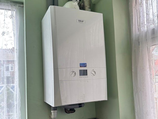 images/boiler-installers/slider/bathroom-installers-2-kireth-ai.jpeg